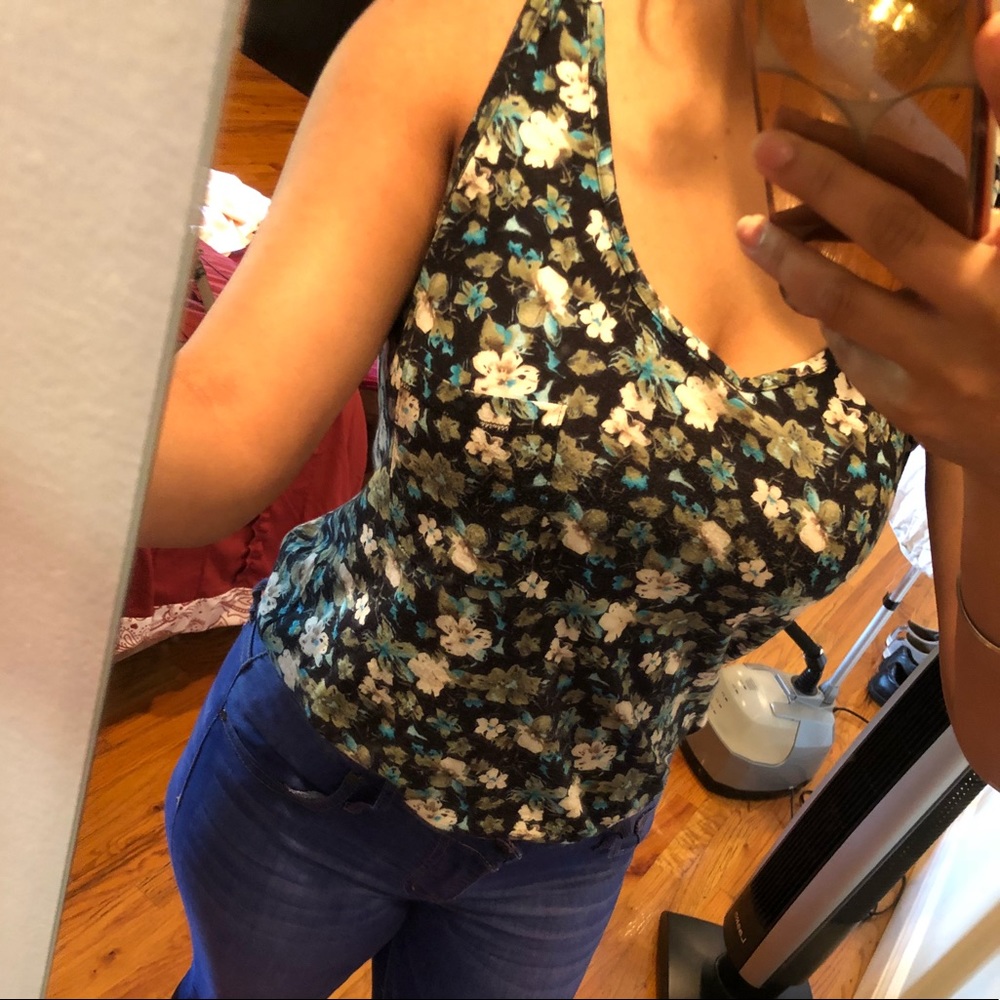 Floral Tank - Picture 2 of 5